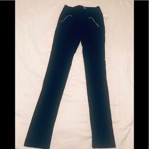 Blacks skinny pants. Small